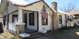 206 E Columbia St Gallery 1