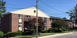 25 Brooks Park Gallery 1