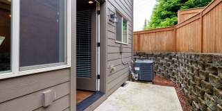 Garage, Backyard, 3 Bedroom - Now Leasing Gallery 22