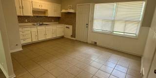 4 Bed 1 Bath Gallery 4