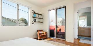 2217 Grand Canal Gallery 27