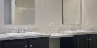 2800 West Memorial Drive Gallery 6