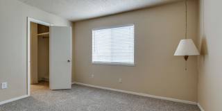1 Bedroom 1 Bath Condo - Wilshire And NW Expressway Gallery 32