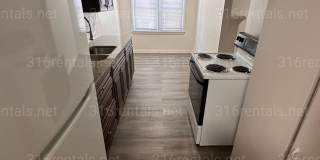 $525 - 1 bed 1 bath - Duplex Gallery 10