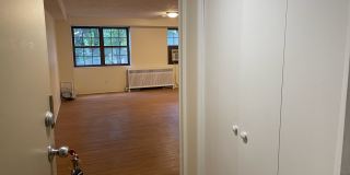 5424 Fifth Avenue Gallery 31