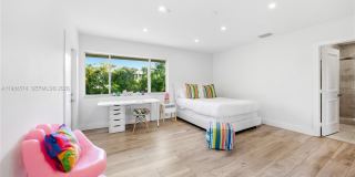 3401 NE 165th St Gallery 23
