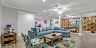 532 N Palmway Gallery 21