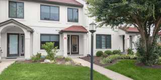 45-B QUEEN NEVA CT #B Gallery 1