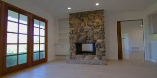 Architect’s Dream with Panoramic Valley Views in Private Calabasas Cul-de-Sac Gallery 14