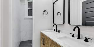 402 Stuart Circle Gallery 10