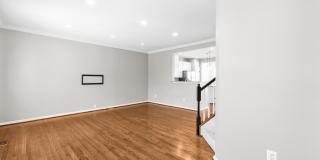 5011 WAPLE Lane Gallery 35