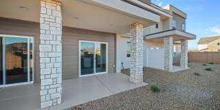 Newly Built 4 Bedroom Townhome! Gallery 4