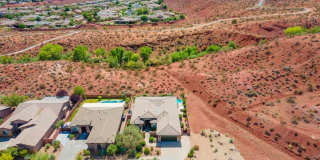 Beautiful 5 Bedroom Home- One Level and Private Pool Gallery 60
