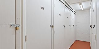 711 S Hollybrook Dr Gallery 26