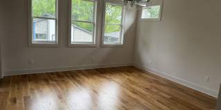 2321 Carter Avenue Gallery 16
