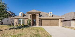 Single story 4 bedroom in Weatherford ISD with updates galore Gallery 1