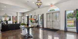 Riverside Gallery 15