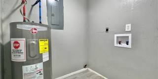 142 Harry Avenue S Gallery 25