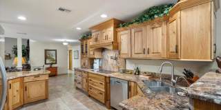 25409 N QUAIL HAVEN Drive Gallery 11