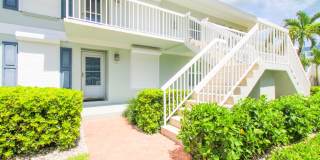 ** SMOKEHOUSE BAY OF MARCO ** 2/2 SEASONAL UNIT ON MARCO ISLAND AVAILABLE ** BEST WATERWAY VIEW HERE ** Gallery 6