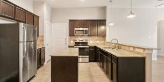 AVAILABLE NOW! Beautiful 3 Bedroom Duplex Located in New Braunfels, Texas! Gallery 6