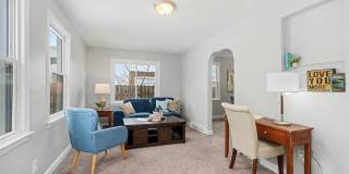 Bright, Clean 3 bed/1 bath- Move In Ready Gallery 5