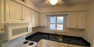 2 bedroom 1.5 bath  The Cloister Condominium Gallery 1