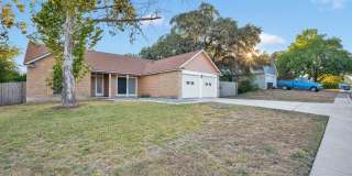 Charming 4-Bedroom Home with a Pool! Gallery 1