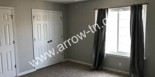 Great 2 Bed Townhome with 2.5 Baths and a Fenced Backyard! Gallery 11