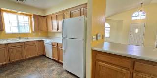 Great 3 Bedroom, 2 Bathroom Home in Quiet Neighborhood! Gallery 16