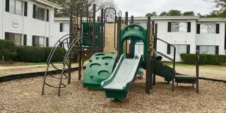 Broadmoor Apartments at West Columbia Gallery 15