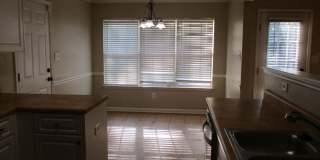 Beautifully 3-Bedroom 2-Bath Home Rental Gallery 9