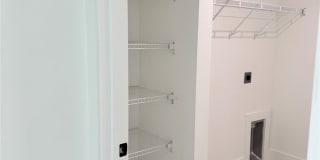 709 Ledge Street Gallery 6