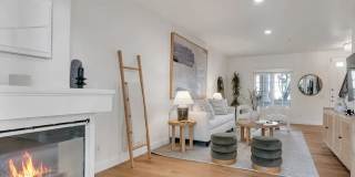 Hidden-Gem Townhouse in WeHo: 2 Bed/2.5 Bath, Private Entrance + Patios, 2 Parking, Norma Triangle Gallery 28