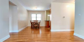 2435 W Balmoral Avenue Gallery 3