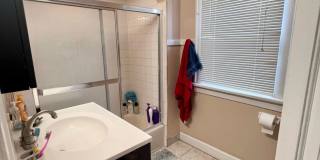 1302 Hunter - 7 Bed/2 Bath - Renovated! Gallery 29
