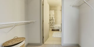 The Met Rockville Gallery 40