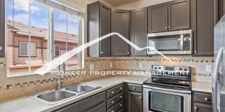 Low-Maintenance Living with Mountain Views! 3BR Townhome, 2-Car Garage & A/C Gallery 8