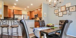 3321 EAGLE RIDGE Drive Gallery 14