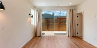 1405 N Coronado St Gallery 13