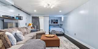 *Beautifully Updated & Unique 1BD/2BA Condo Unit Available in South Side* Gallery 26