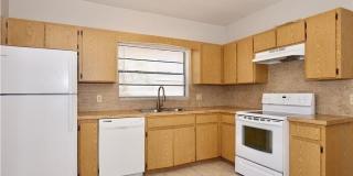 Just Listed!   Updated 2 Bedroom Townhome located in Downtown Orlando Gallery 6