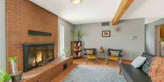 East- 3 bedroom/ 2 bathroom home with sparkling pool! East- 3 bedroom/ 2 bathroom home with sparkling pool! Gallery 1