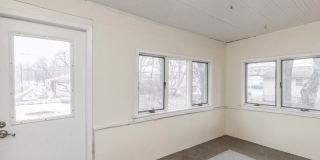 124 North Franklin Avenue Gallery 9