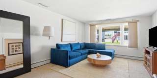 208 20TH Gallery 11