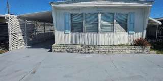 711 51ST AVENUE Plaza W Gallery 1