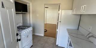 5138 West 141st Street - Studio A Gallery 11