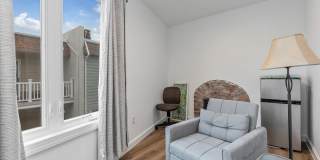 31 Village Road Gallery 20