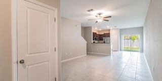 Modern 3BR/2.5BA Townhome with Pool Access & Deposit-Free Living! Gallery 16