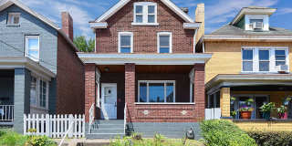 Remodeled 2 bedroom with backyard Gallery 1